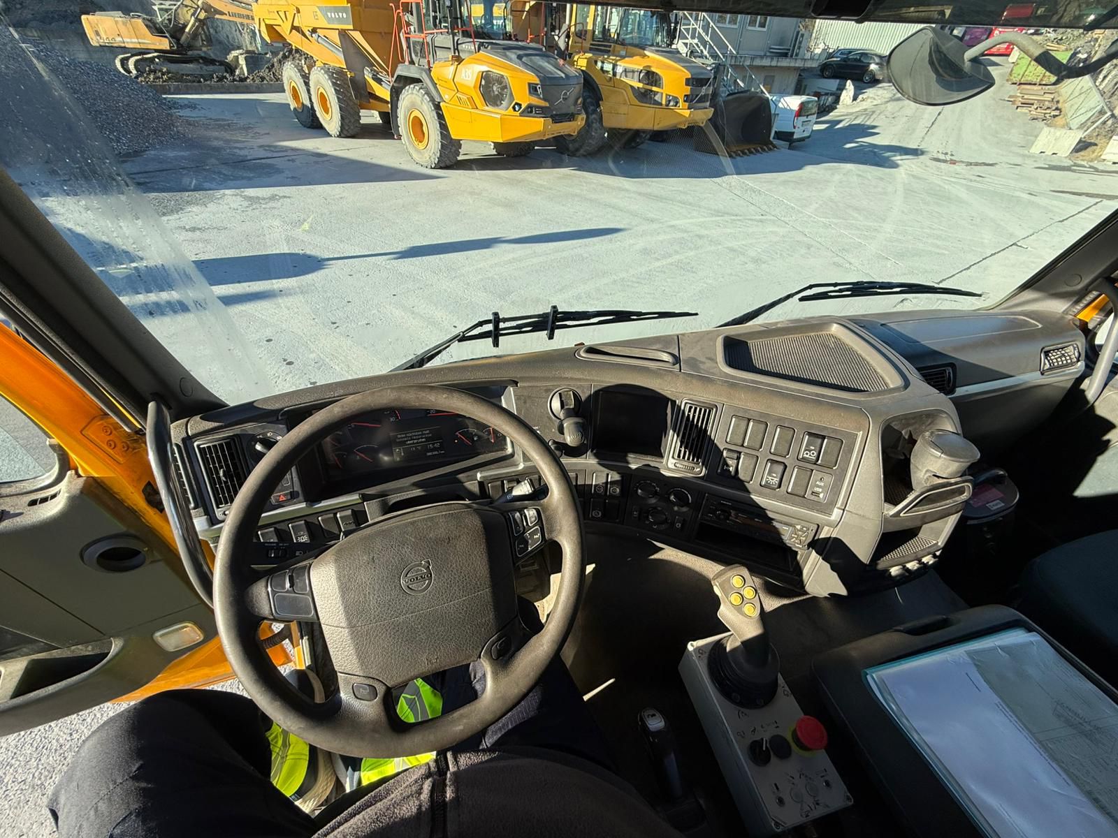 WhatsApp Image 2026-02-12 at 20.22.59 (4).jpeg